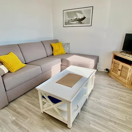 Le Hameau, Confortable Avec Acces Direct A La *