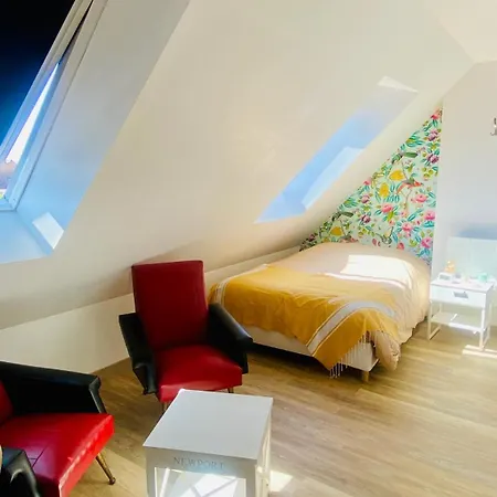 Le Hameau, Confortable Avec Acces Direct A La