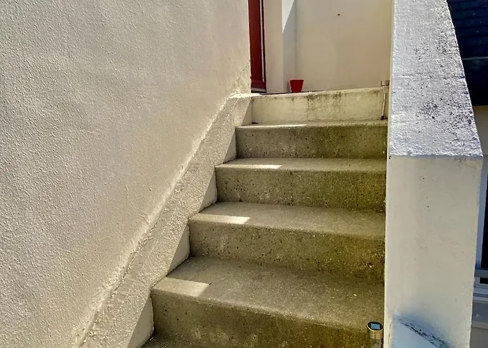 Le Hameau, Confortable Avec Acces Direct A La شقة