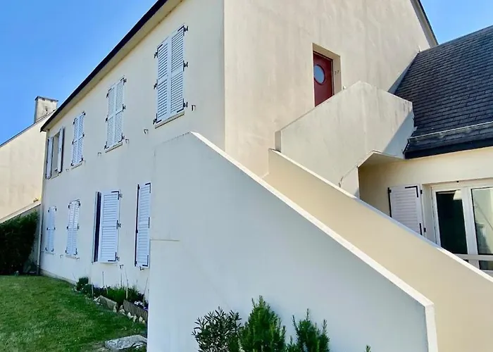 شقة Le Hameau, Confortable Avec Acces Direct A La *